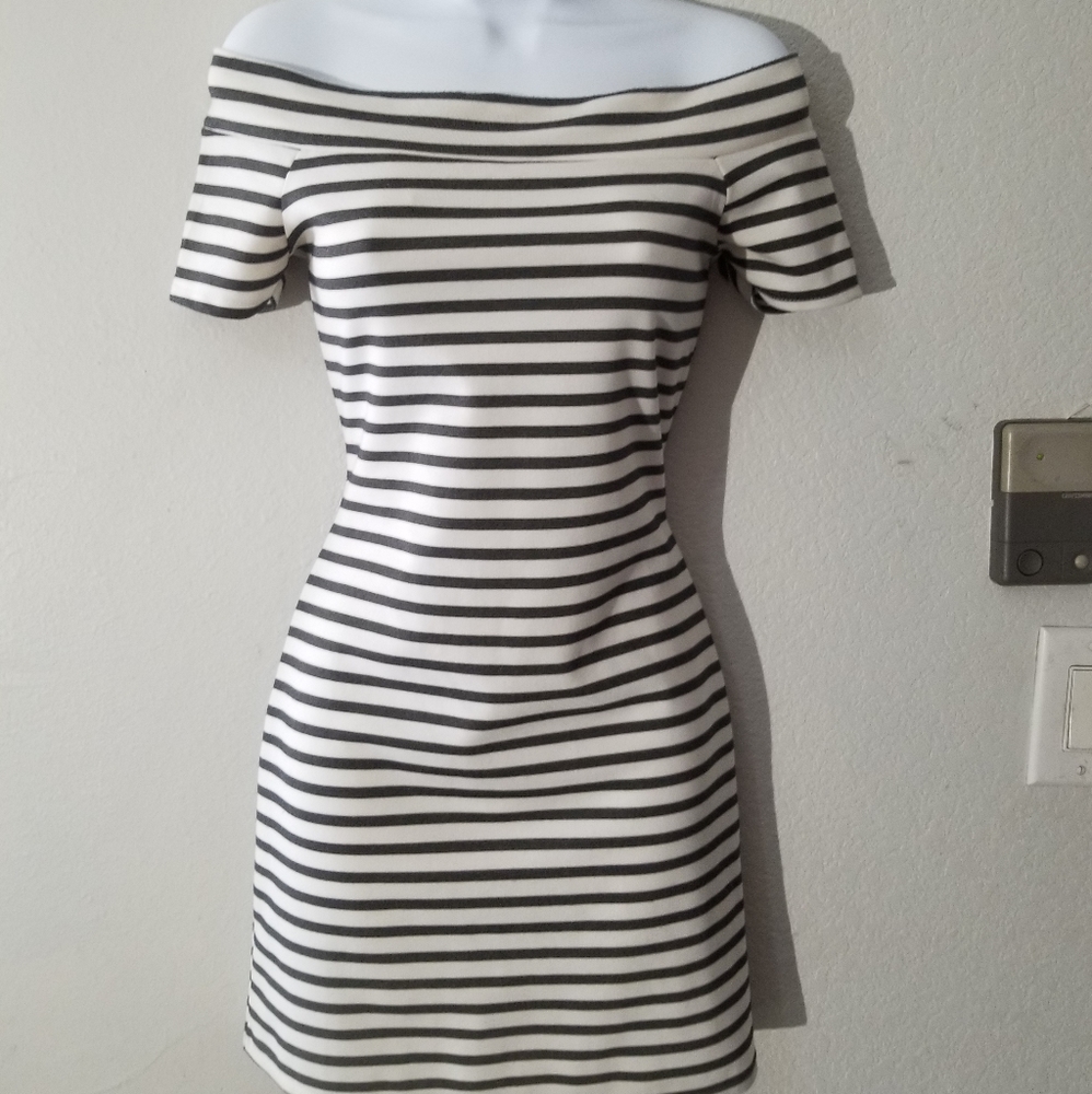 Zara Dress size M